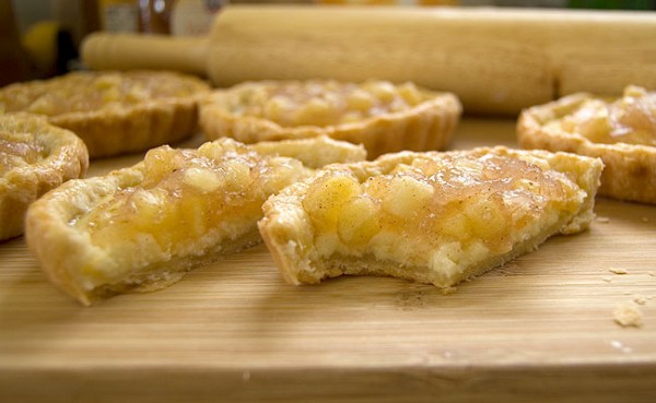 Goat-Apple-Tarts-hunger games recipes