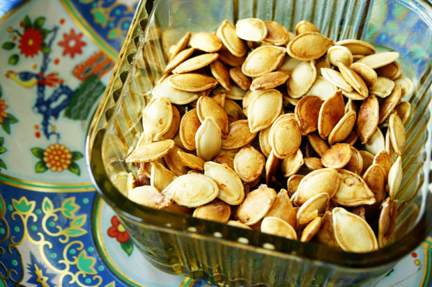 Sweet-N-Salty-Roasted-Pumpkin-Seeds