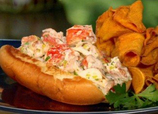 Lobster-Rolls-for-Dinner-and-a-Movie-Spring-Mix.jpg