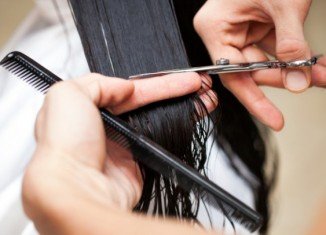 Fact or Fiction Hair Trim for Longer Hair feat image